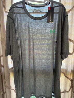 Under Armour Men’s Heather Gray Short Sleeve Performance Tee with Green Logo